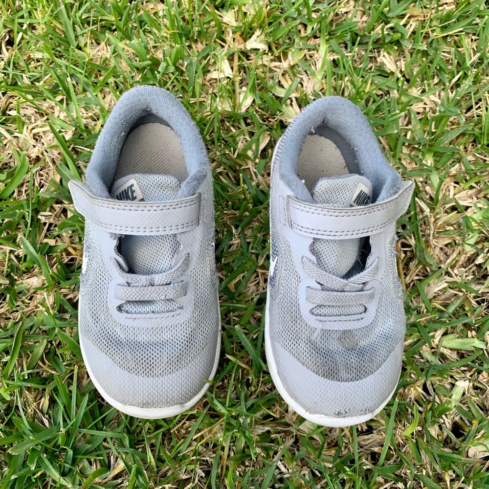 Kids Nike Revolution 3